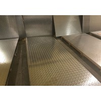 Лист нержавеющий рифленый 4x1250x2500 AISI 304 горячекатаный Лист нержавеющий рифленый 4x1250x2500 AISI 304 горячекатаный